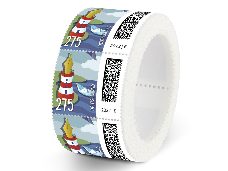 Maritime Szene mit Fller und Papierschiff